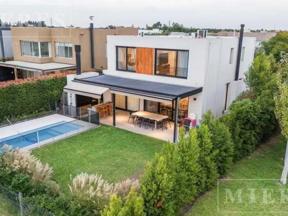 Casa en Venta en El Barrio Castaños, Nordelta en venta en Los Castaños, Nordelta - Imagen 1