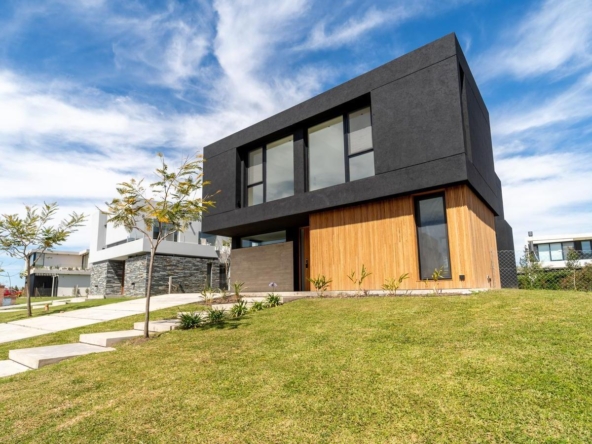 Casa en Los Castaños en venta en Los Castaños, Nordelta - Imagen 1