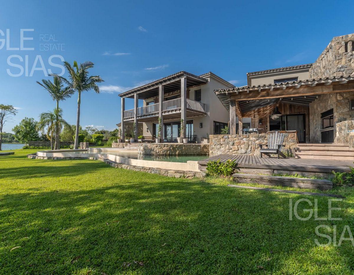 Casa en Venta y Alquiler Al Lago Central en Los Castores en venta en Los Castores, Nordelta - Imagen 12